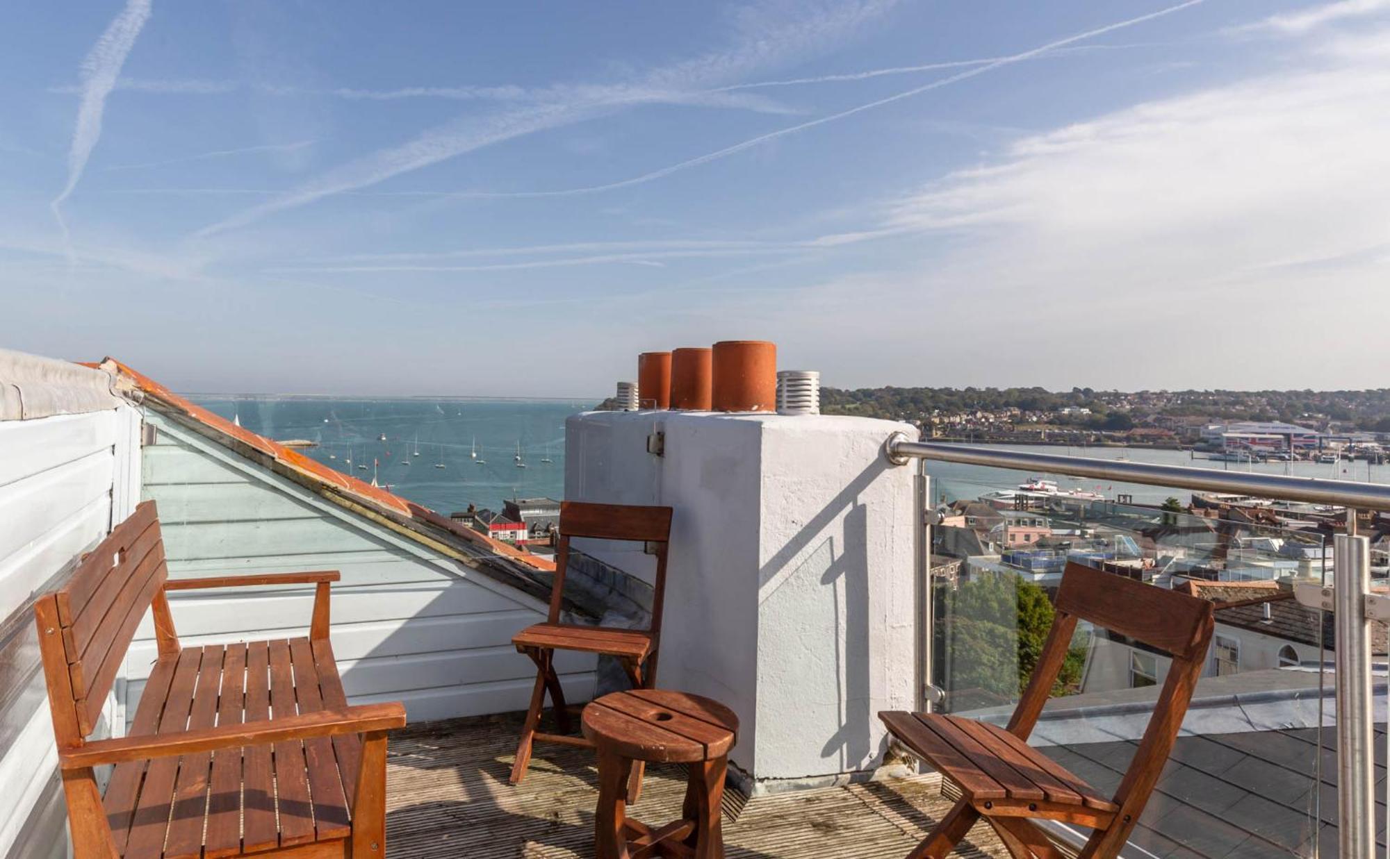 Cliffhanger 18 Castle Road Cowes  Dış mekan fotoğraf